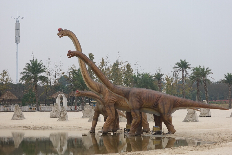 大型硅胶软恐龙，仿真机电恐龙厂家直销。